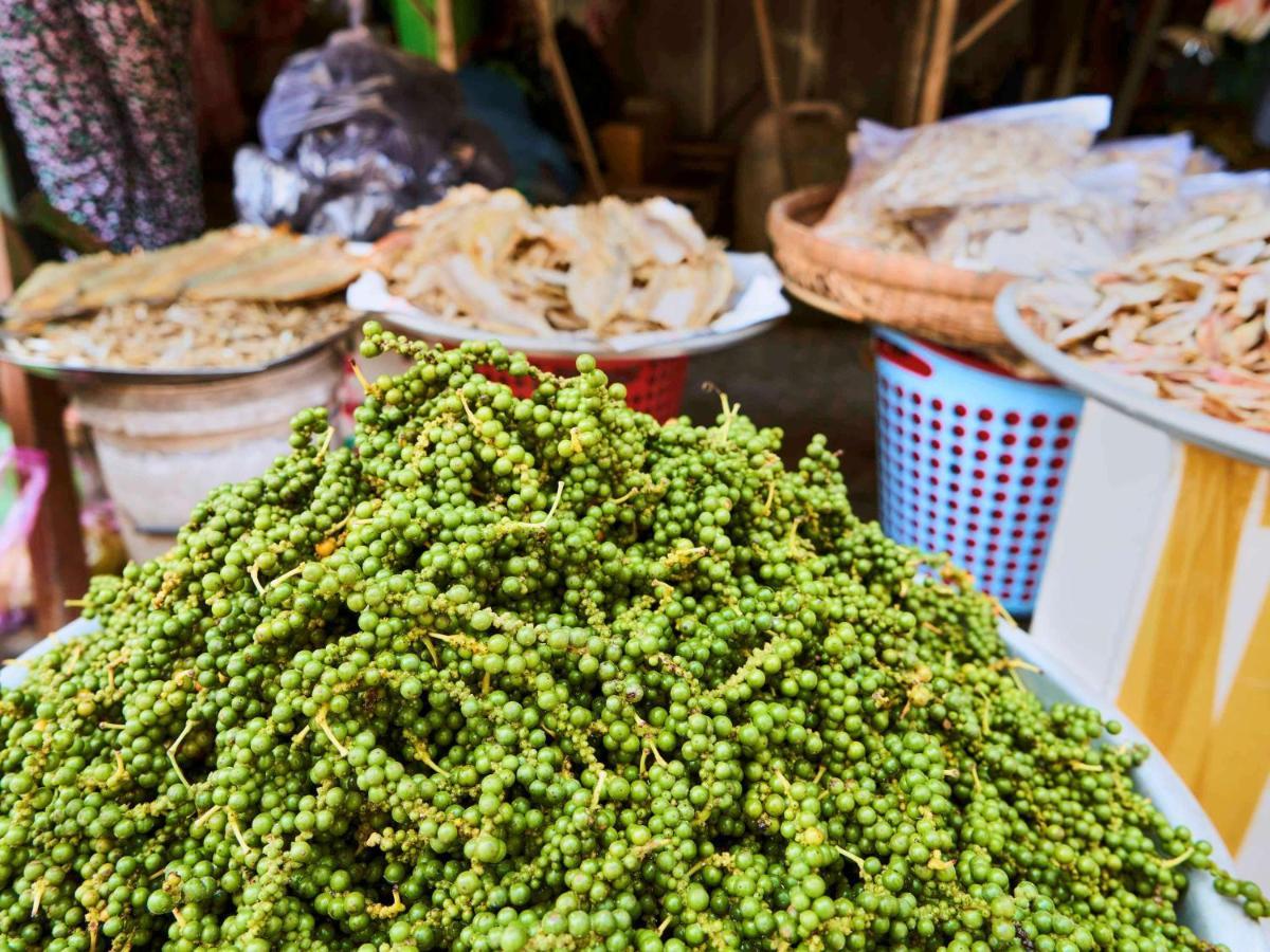 Moevenpick Villas & Residences Phú Quý Zewnętrze zdjęcie Kampot pepper