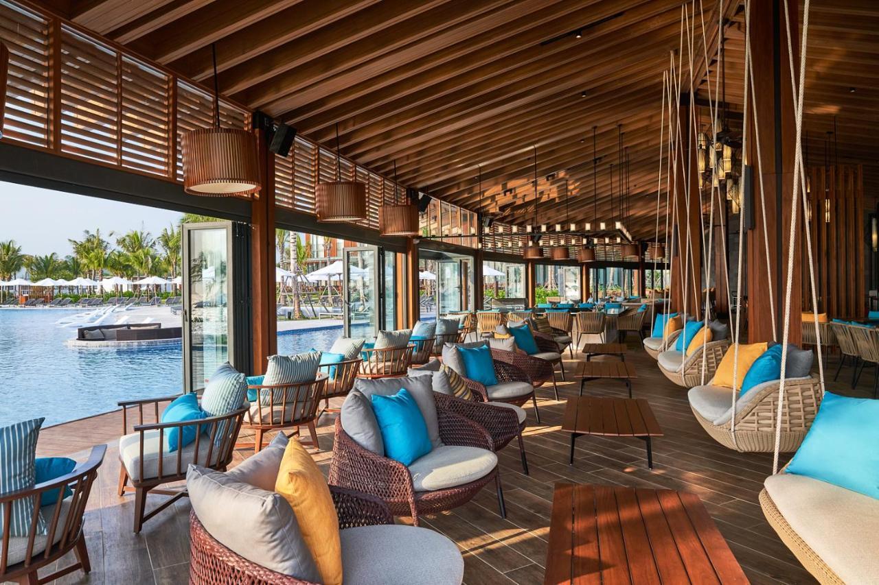 Moevenpick Villas & Residences Phú Quý Zewnętrze zdjęcie The Beach Club