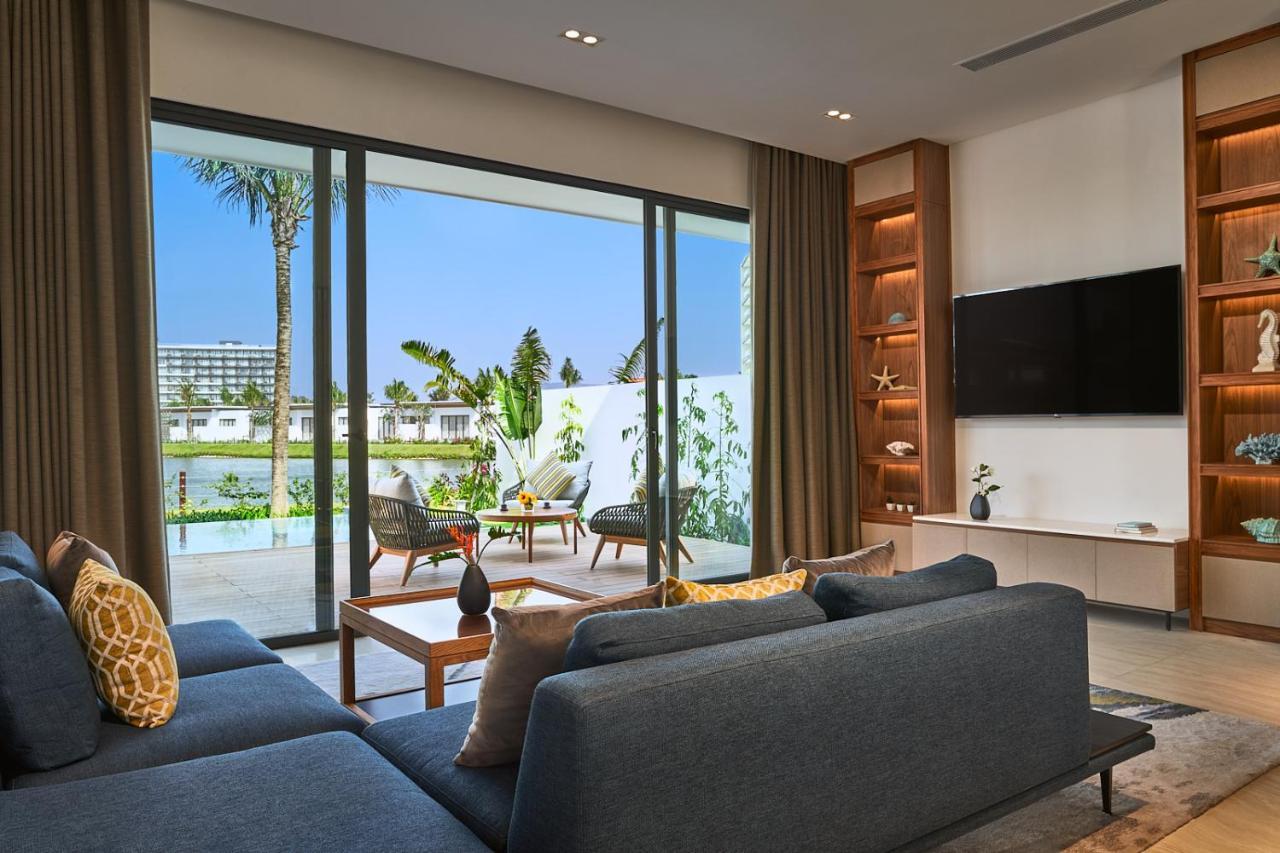 Moevenpick Villas & Residences Phú Quý Zewnętrze zdjęcie A living room at the resort